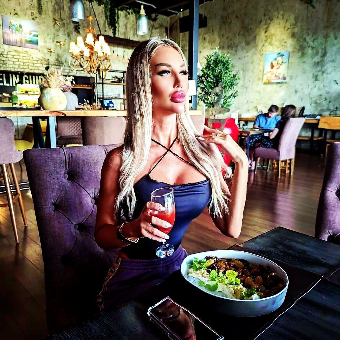 Адель