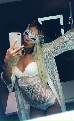 Полина